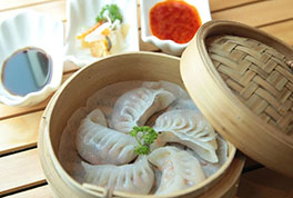 3-1-sustainable dinnerware.jpg